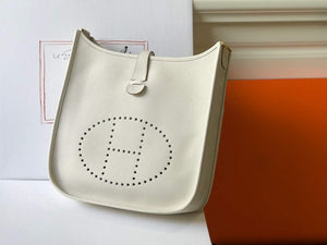 Hermes H083434 Evelyne III 29 bag Designer Hermes Shoulder Bag 203875 - Default Title - View 1