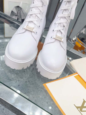 Louis Vuitton Women's Shoes 1A94Q5 White Territory Flat Ranger 2022 Collection - 35 - View 5