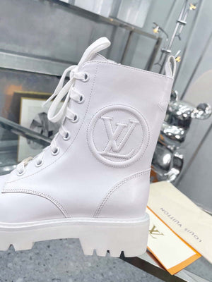 Louis Vuitton Women's Shoes 1A94Q5 White Territory Flat Ranger 2022 Collection - 35 - View 7