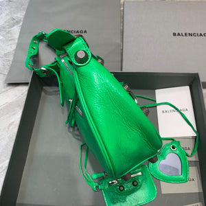Balenciaga 67130723 Women's Le Cagole Small Shoulder Bag Arena lambskin In Green - Default Title - View 3