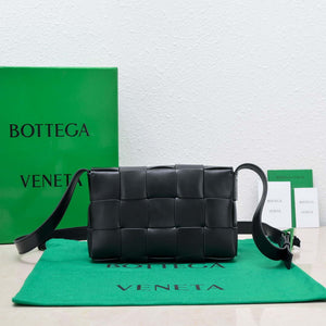 Bottega Veneta BV 578004 Cassette Cross-body bag soft lambskin leather BV89907 - Default Title - View 2