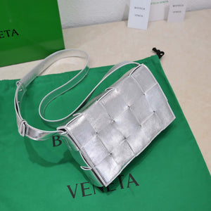 Bottega Veneta BV 578004 Cassette Cross-body bag soft lambskin leather Silver - Default Title - View 4
