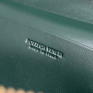 Bottega Veneta BV 789109V3IV16414 Bang Bang Vanity Case Green - Default Title - View 8