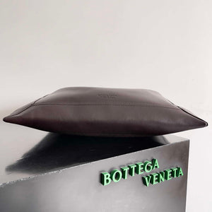 Bottega Veneta BV 803977 Hop bag Shoulder bag in silky calf leather BV9096 - Default Title - View 3