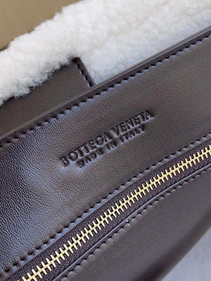 Bottega Veneta BV 806010 Large Andiamo bag BV9901 - Default Title - View 8