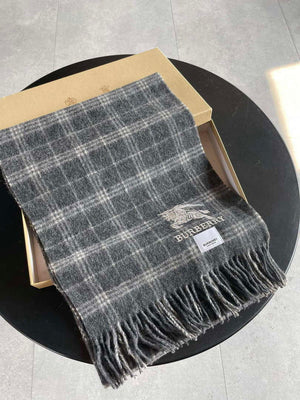 Burberry Scarves Classic Scarf B87394 - Default Title - View 3