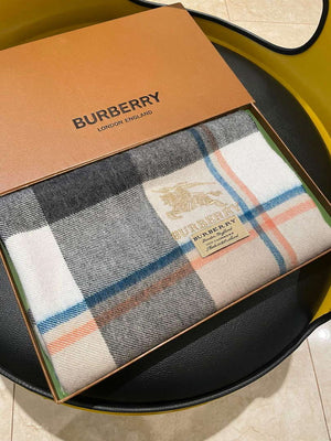 Burberry Scarves Classic Scarf B87406 - Default Title - View 3