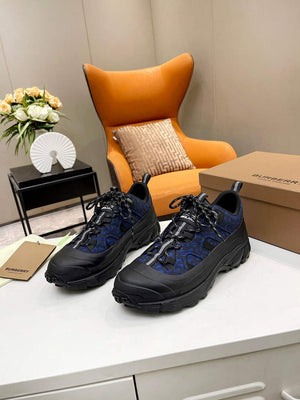 Burberry Vintage Check Cotton Arthur Sneakers 80372543 - Male 39 - View 2