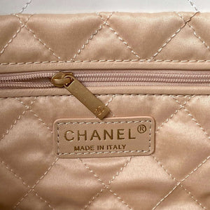 Chanel 22 Bag AS4486 Handbag Shiny Calfskin White With Gold - Default Title - View 8