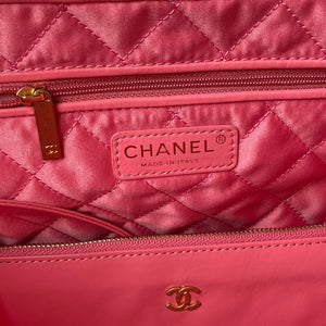 Chanel 22 Handbag AS3261 Shiny Calfskin Gold-Tone Metal Coral Pink - Default Title - View 8