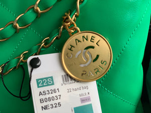 Chanel 22 Handbag AS3261 Shiny Calfskin Gold-Tone Metal Green - Default Title - View 4