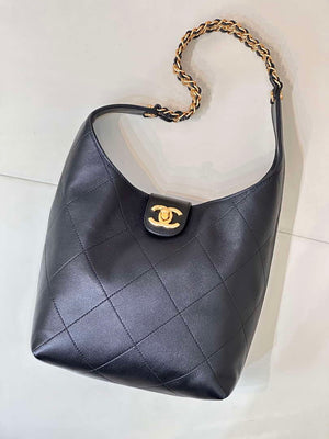 Chanel 25SS AS5403 Hobo Handbag Shiny Lambskin & Gold-Tone Metal Black - Default Title - View 5