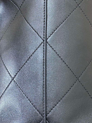 Chanel 25SS AS5425 Large Hobo Handbag Shiny Lambskin & Gold-Tone Metal Black - Default Title - View 7
