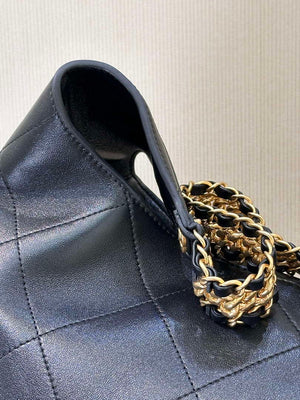 Chanel 25SS AS5425 Large Hobo Handbag Shiny Lambskin & Gold-Tone Metal Black - Default Title - View 16