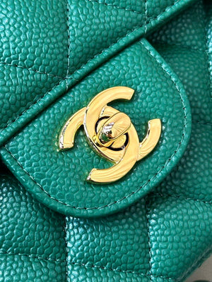 Chanel A01112 Flap Classic 11.12 Handbag Calfskin Sewing Edge Green - Gold - View 15
