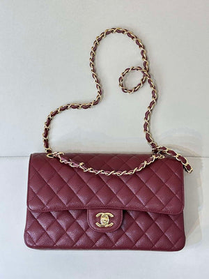 Chanel A01112 Flap Classic 11.12 Handbag Calfskin Sewing Edge Wine Red - Gold - View 1