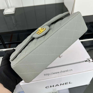 Chanel A01112 Flap Classic 11.12 Handbag Grained Calfskin & Gold-Tone Metal Gray - Default Title - View 5