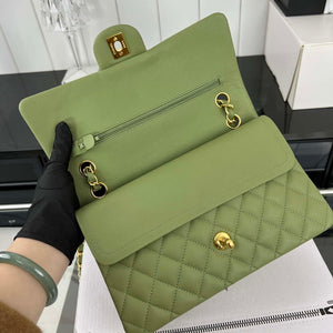 Chanel A01112 Flap Classic 11.12 Handbag Grained Calfskin & Gold-Tone Metal Green - Default Title - View 6