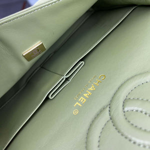 Chanel A01112 Flap Classic 11.12 Handbag Grained Calfskin & Gold-Tone Metal Green - Default Title - View 9