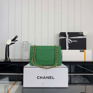 Chanel A01112 Flap Classic 11.12 Handbag Grained Calfskin & Gold-Tone Metal Kelly Green - Default Title - View 3