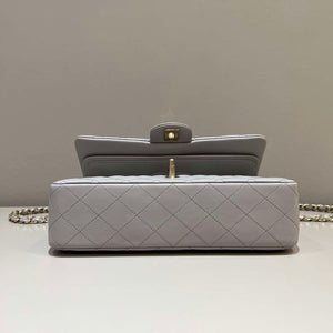 Chanel A01112 Flap Classic 11.12 Handbag Haas Lambskin & Gold-Tone Metal Light Gray - Light Gold - View 10