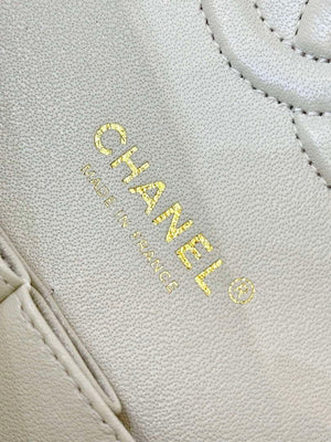 Chanel A01112 Flap Classic 11.12 Handbag White Lambskin Gold - Default Title - View 6