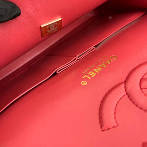 Chanel A01112 Flap Classic Handbag Grained Calfskin & Gold-Tone Metal Red - Default Title - View 9