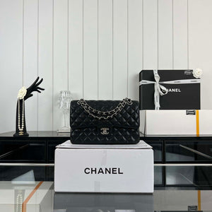 Chanel A01112 Flap Classic Handbag Grained Calfskin & Silver-Tone Metal Black - Default Title - View 8