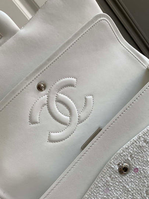 Chanel A01112 Flap Classic Handbag Tweed beads& Silver-Tone Metal White - Default Title - View 7