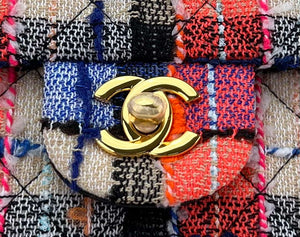 Chanel A01112 Flap Classic Handbag Woolen & Gold-Tone Metal Pink & Blue - Default Title - View 4