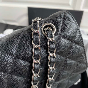 Chanel A01112 Flap Handbag Classic bag Grained shiny Calfskin Black Silver - Default Title - View 5