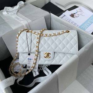 Chanel A01112 Flap Handbag Classic bag Grained shiny Calfskin White Gold - Default Title - View 1
