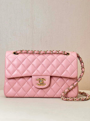 Chanel A01117 Flap Handbag Classic Bag 23cm Pink Lambskin - Default Title - View 1