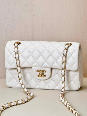 Chanel A01117 Flap Handbag Classic Bag 23cm White Lambskin - Default Title - View 5