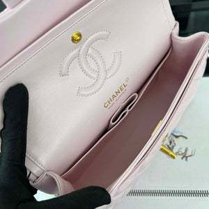 Chanel A01117 Flap Handbag Classic Bag Light Pink Lambskin - Gold - View 17