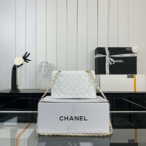 Chanel A01117 Flap Handbag Classic Bag White Lambskin - Gold - View 2