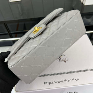 Chanel A01117 Flap Handbag Classic Bag Gray Lambskin - Gold - View 5