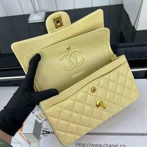Chanel A01117 Flap Handbag Classic Bag Light Yellow Lambskin - Gold - View 7