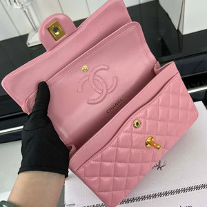 Chanel A01117 Flap Handbag Classic Bag Pink Lambskin - Gold - View 7