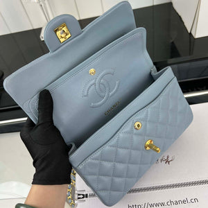 Chanel A01117 Flap Handbag Classic Bag Ligth Blue Lambskin - Gold - View 7
