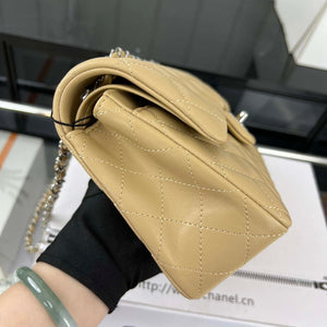 Chanel A01117 Flap Handbag Classic Bag Apricot Lambskin - Gold - View 13