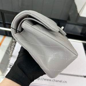 Chanel A01117 Flap Handbag Classic Bag Gray Lambskin - Gold - View 13