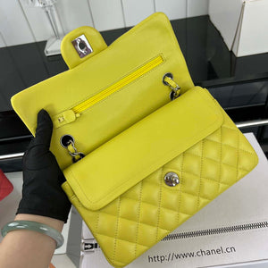 Chanel A01117 Flap Handbag Classic Bag Lemon Yellow Lambskin - Gold - View 15