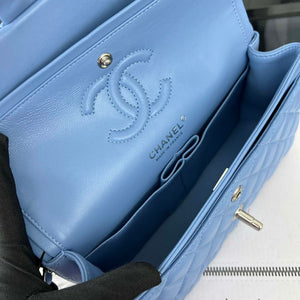 Chanel A01117 Flap Handbag Classic Bag Blue Lambskin - Gold - View 17