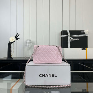 Chanel A01117 Flap Handbag Classic Bag Light Pink Lambskin - Gold - View 2