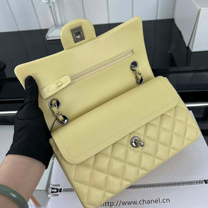 Chanel A01117 Flap Handbag Classic Bag Light Yellow Lambskin - Gold - View 15