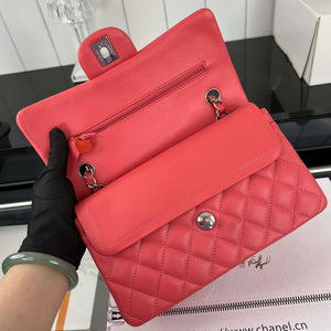 Chanel A01117 Flap Handbag Classic Bag Red Lambskin - Gold - View 15