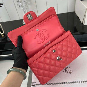 Chanel A01117 Flap Handbag Classic Bag Red Lambskin - Gold - View 16