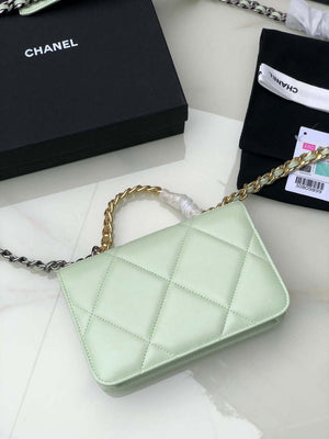 Chanel AP0957 19 Wallet on Chain Woc Shiny Lambskin Green - Default Title - View 3