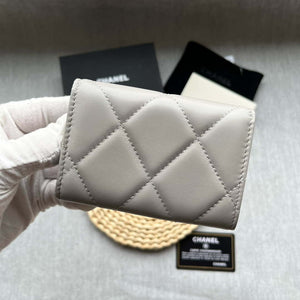 Chanel AP1790 19 flap Card Holder shiny lambskin gold tone ruthenium finish metal Gray - Default Title - View 4